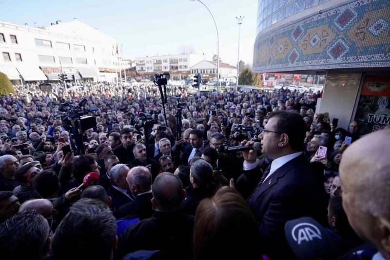 Fotoğraf için kimileri yere düştü kimileri de gergin anlar yaşadı
