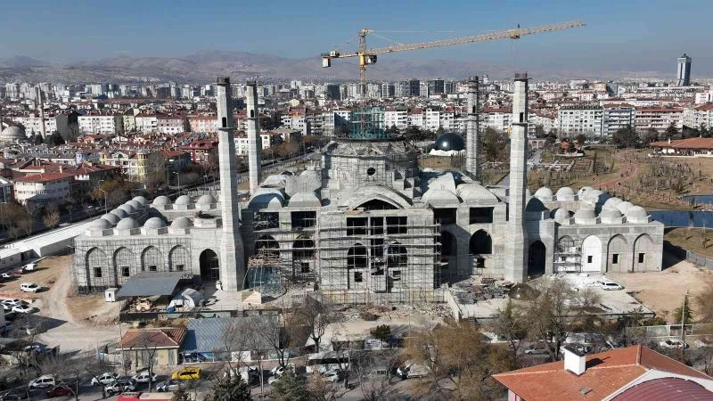 Başkan Altay Millet Bahçesi Ulu Cami inşaatını inceledi
