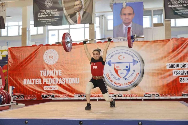 Türkiye U23 Halter Şampiyonası, Tokat’ta başladı
