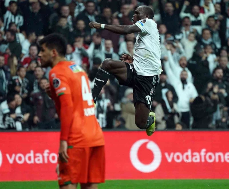 Aboubakar 677 gün sonra Vodafone Park’ta sahaya çıktı
