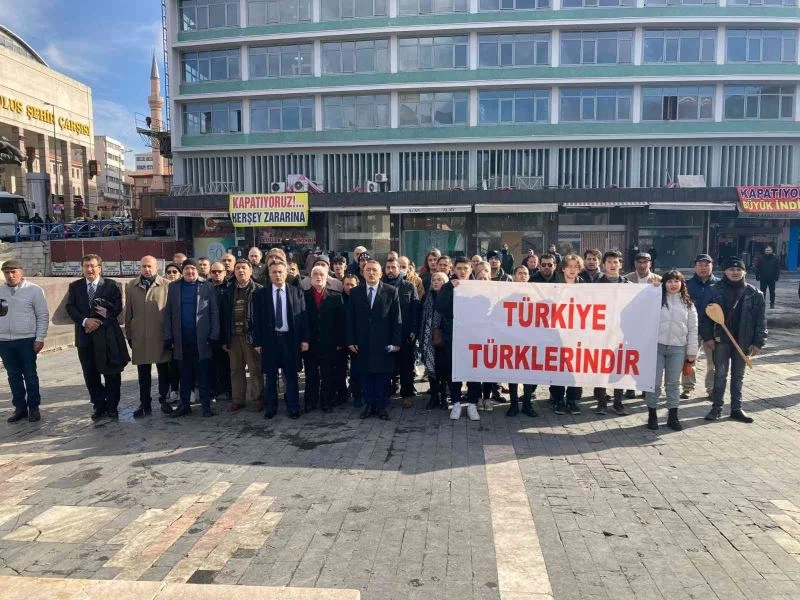 Türkiye Türklerindir Birliği’nden Anayasa’dan Türk ifadesinin çıkarılması söylemlerine sert tepki
