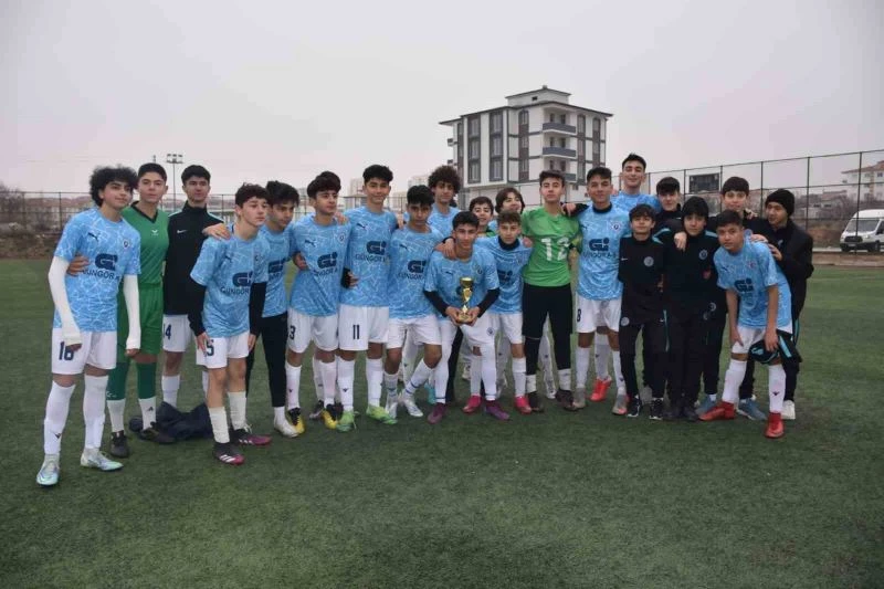 Malatya Şehir Spor takımı namağlup şampiyon
