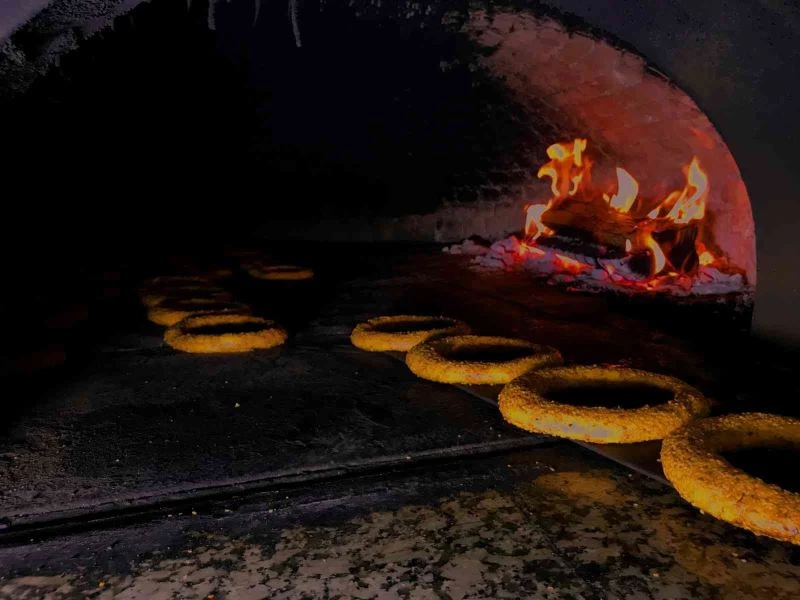 Osmanlı döneminde askerlere hediye verilen simitler, günümüzün vazgeçilmez lezzeti
