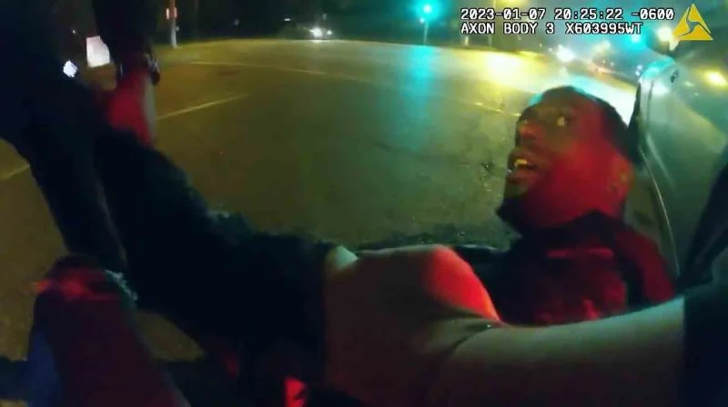 ABD’de siyahi Tyre Nichols’un ölümüyle ilgili 1 polis daha açığa alındı
