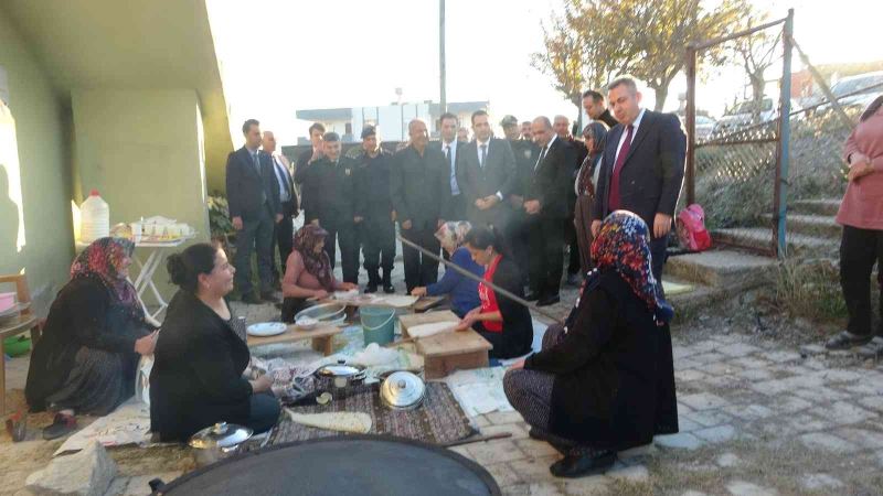 Adanalı kadınlar Vali Elban’ı dualarla karşıladı
