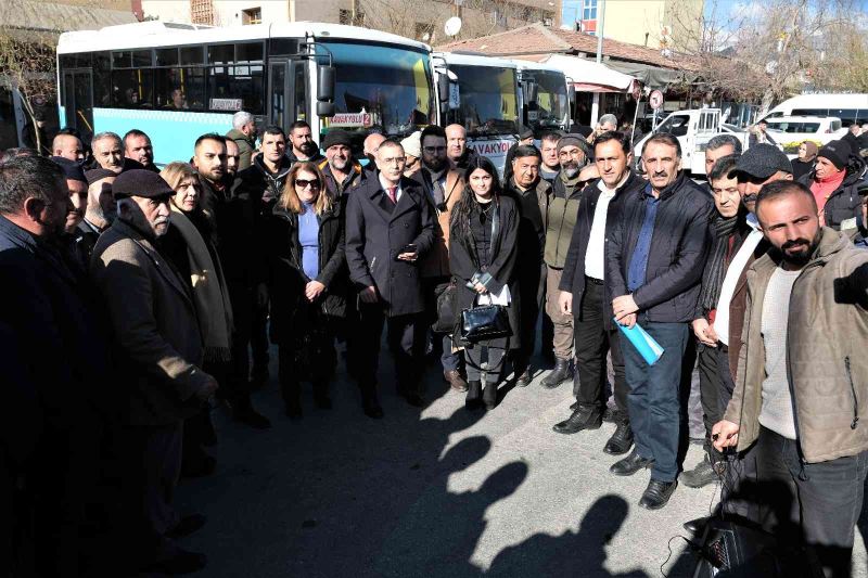 Erzincan’da belediyenin beldelerdeki taşımacılığına hat sahiplerinden tepki
