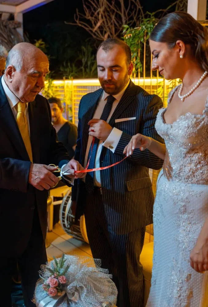 Merhum sendikacı Mustafa Uyan’ın oğlu Mustafa Uyan Bodrum’da nişanlandı…