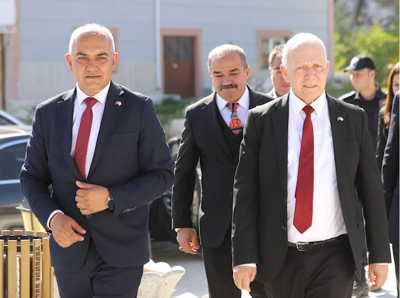 KKTC Cumhuriyet Meclisi Başkanı Zorlu Töre Tefenni Belediyesini ziyaret etti