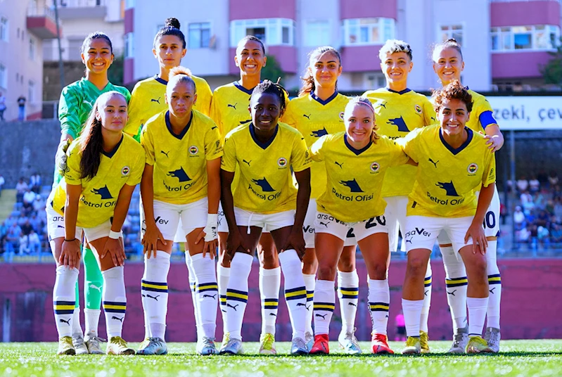 Fenerbahçe Petrol Ofisi kadın futbol takımı Ülker Stadyumu