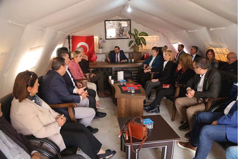 CHP Genel Başkan Yardımcısı Şahbaz, partisinin Hatay İl Başkanlığını ziyaret etti  