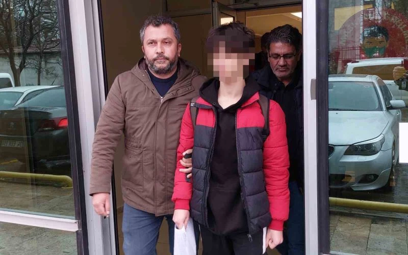 Kanser hastası annesini darp eden ağabeyini öldüren lise öğrencisi tutuklandı
