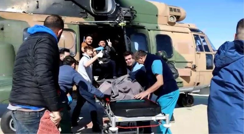 160 sortide 720 afetzede Adana Şehir Hastanesi heliportuna indirildi
