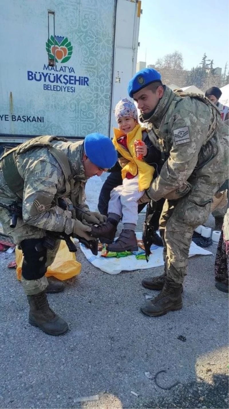 MSB: “Yardım malzemelerini minik yüreklere ulaştırmaya devam ediyoruz