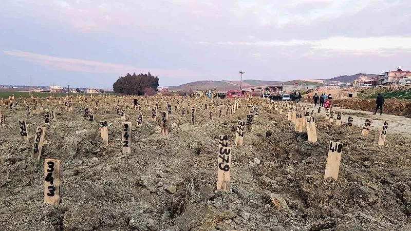 Denizli Valiliği, Hatay’da deprem mezarlığı kurdu
