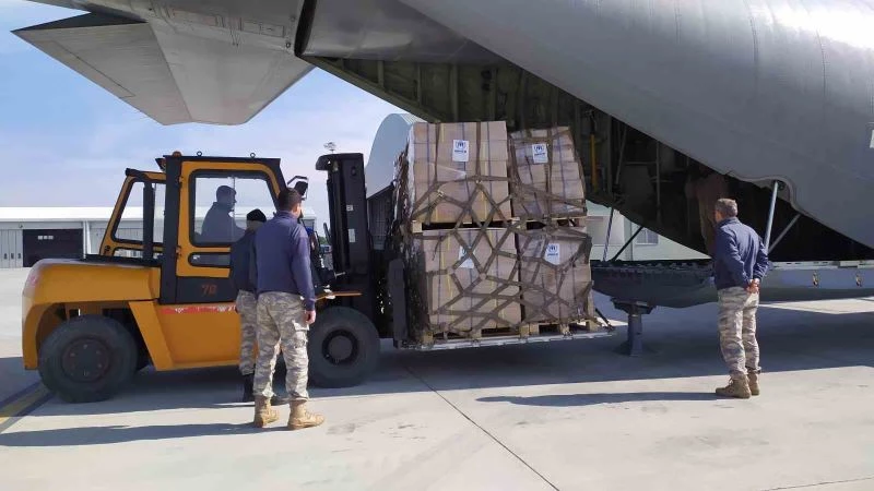 İstanbul’dan deprem bölgelerine bin dört yüz yatak gönderildi
