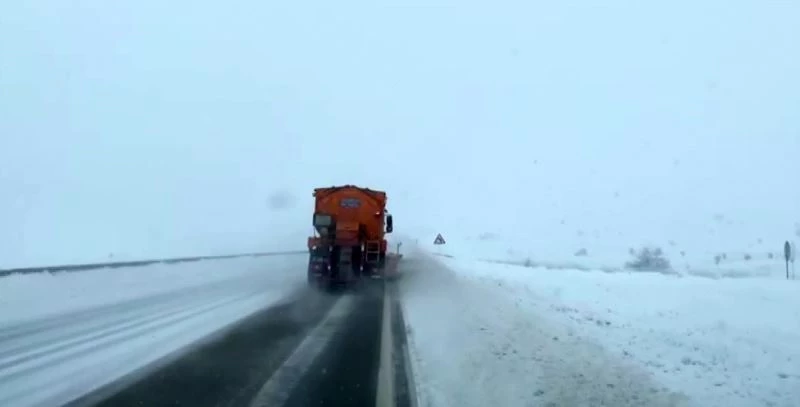 Tunceli’de zincirsiz tır geçişlerine izin verilmiyor
