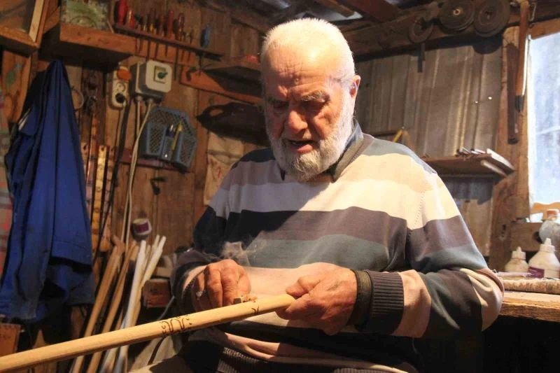 Yaş 84, depremzedeler için günlerce çalıştı
