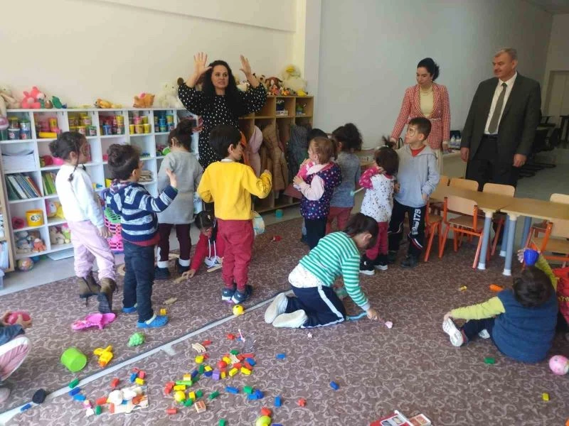 Aydın’da 3 bin 382 depremzede öğrencinin okullara kaydı yapıldı
