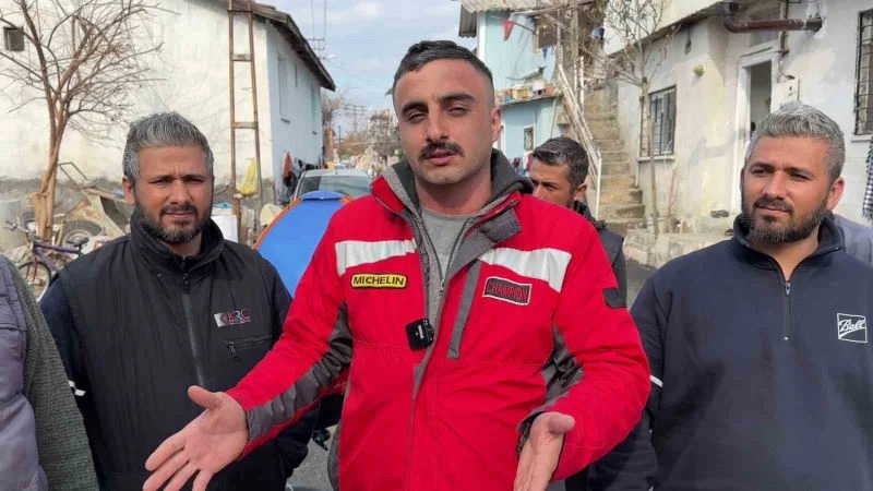 İskenderun’daki Meydan Mahallesi depremden etkilenenleri ağırlıyor