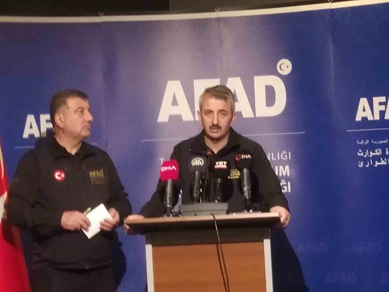 AFAD Başkanı Sezer: “Bize ulaşan bilgiye göre 1 vatandaşımız hayatını kaybetmiş durumda. 69’a yakın yaralımızda hastanelere sevk edildi”
