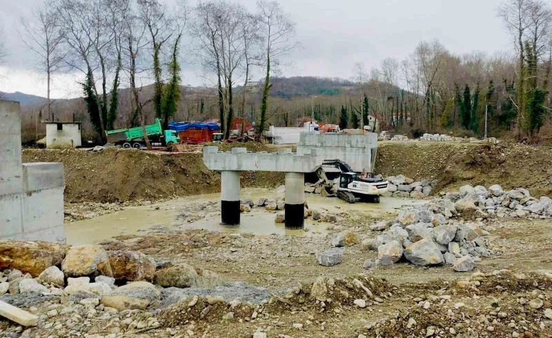 Türkeli Yılanlık Köprüsü’nün yüzde 75’i tamamlandı
