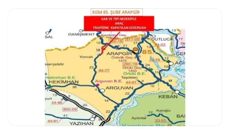 Arapgir-Divriği yolu kar nedeniyle ulaşıma kapandı
