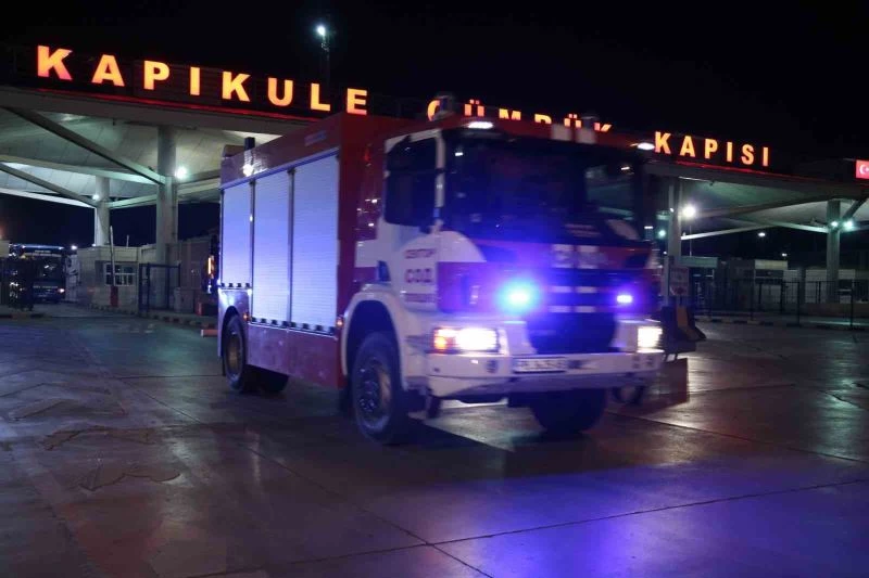 Bulgaristan’ın arama kurtarma ekipleri Kapıkule’den Türkiye’ye giriş yaptı
