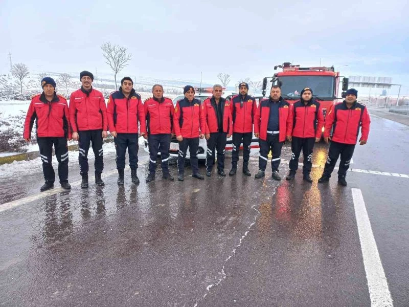 Niğde’den deprem bölgesine ekipler gönderildi
