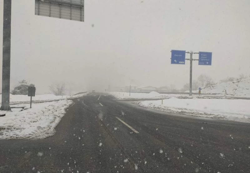 Ereğli-Zonguldak yolu uzun araçlara kapatıldı
