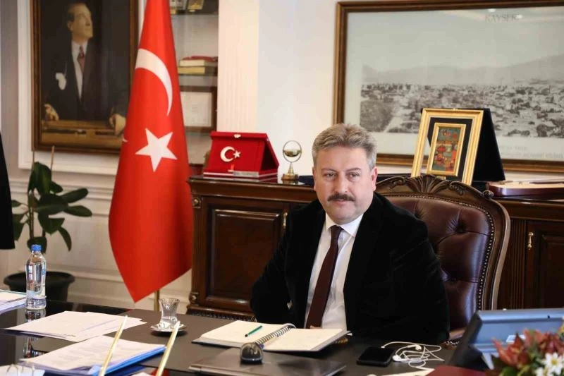 Başkan Palancıoğlu: “İstiklal Marşı, bize vatanın ne kadar kutsal bir emanet olduğunu göstermektedir”
