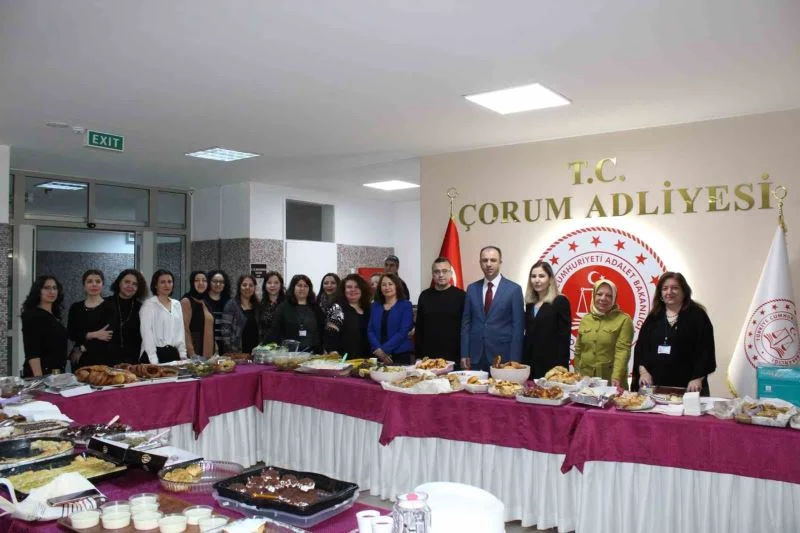 Çorum Adliyesi çalışanları depremzedeler için seferber oldu
