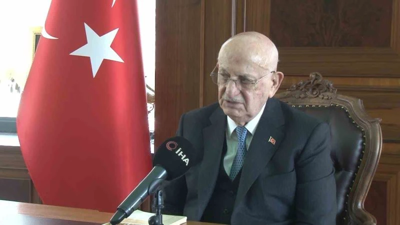 Eski TBMM Başkanı İsmail Kahraman: “Amerika, Ayasofya’nın müze yapılması için o günkü hükümete baskı yapmıştır”
