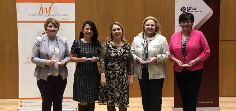 Türk kadın girişimci 100 lider kadından biri seçildi
