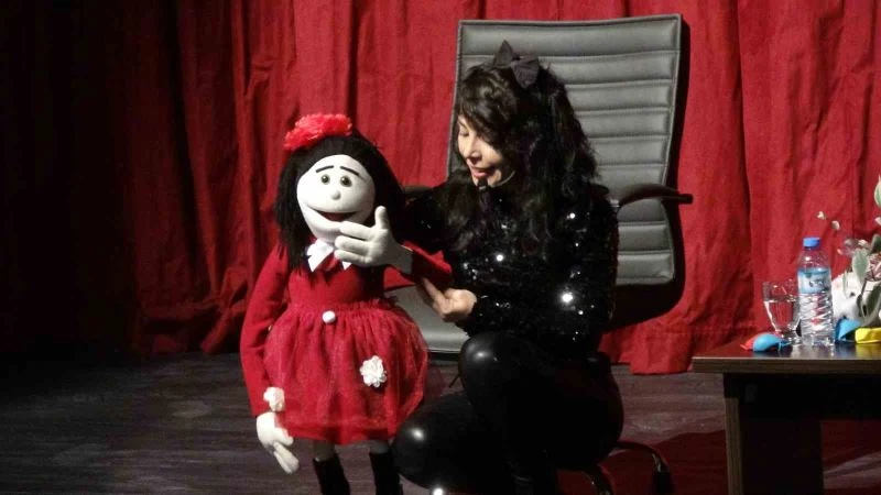 Depremzede çocuklar Marmelat ile moral buldu
