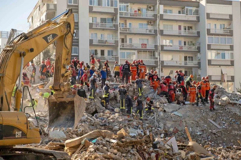 İzmirli depremzedeleri sevindiren karar
