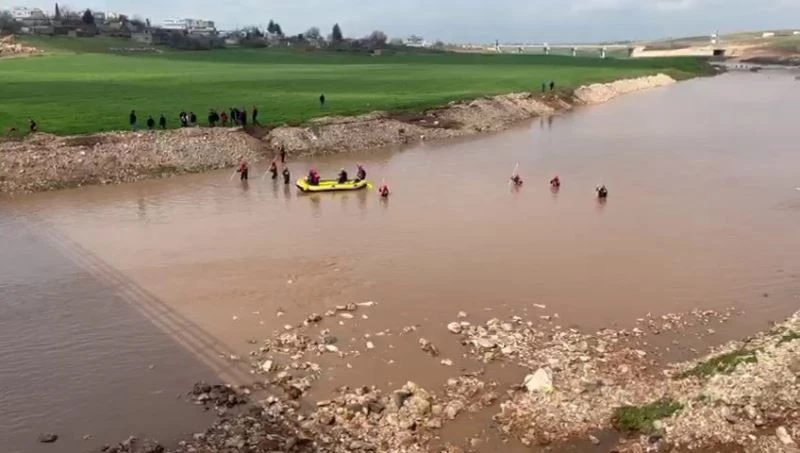 Cırcıp Deresi’nde kaybolan çocuğu arama çalışmaları 3. gününde devam ediyor
