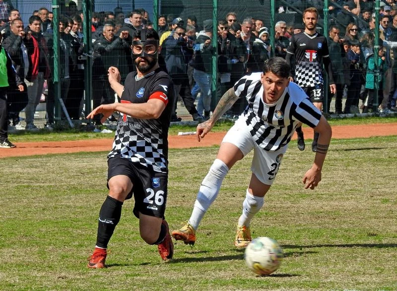 Çeşme Belediyespor zorlu maçta 1-1 berabere kaldı
