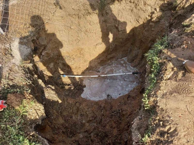 Afyon ekibi deprem bölgesinde su şebekeleri için çalışıyor
