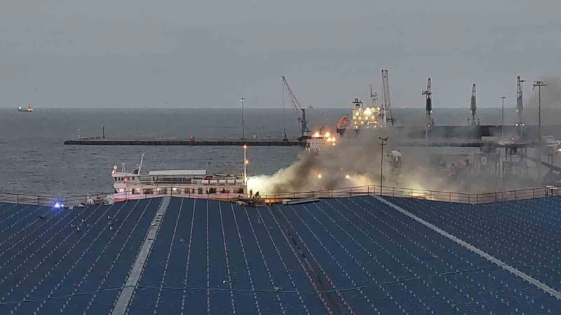 Tekirdağ’da denizdeki feribot yangınında 30 kişi dumandan etkilendi
