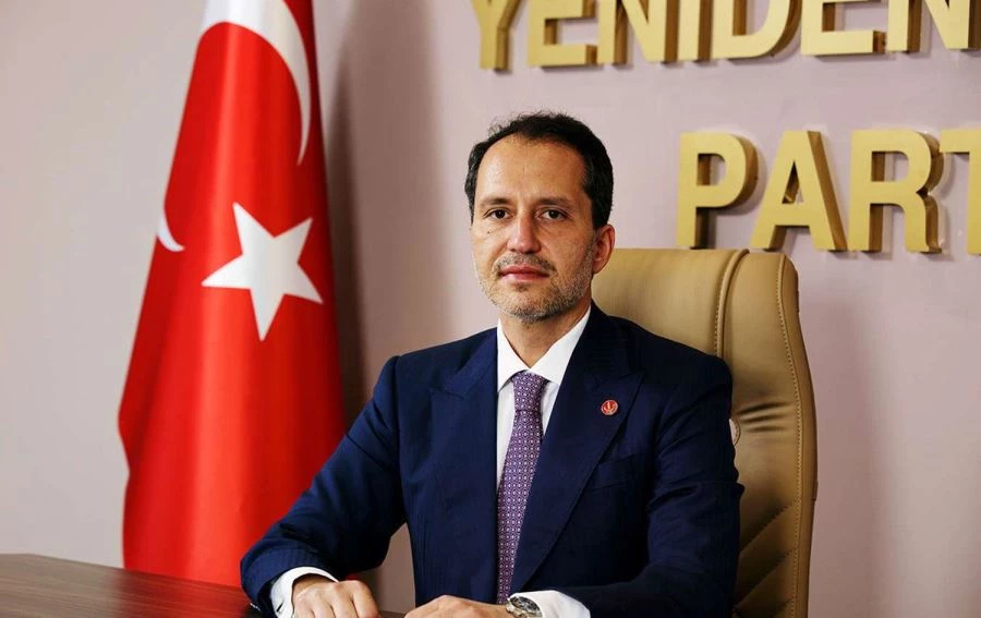 Yeniden Refah Partisi Genel Başkanı Fatih Erbakan, Cumhurbaşkanı adayı olacağını açıkladı. 