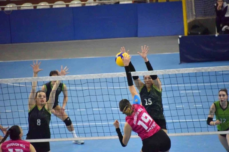 Yarı Finalde Bozüyük Belediyesi Eğitim Spor Mehmet Erdem Marmara Akademi’yi 3-2 yendi
