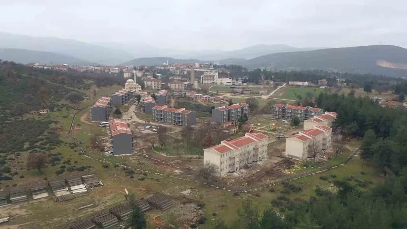 Atıl lojmanlar depremzedelere sıcak yuva oldu
