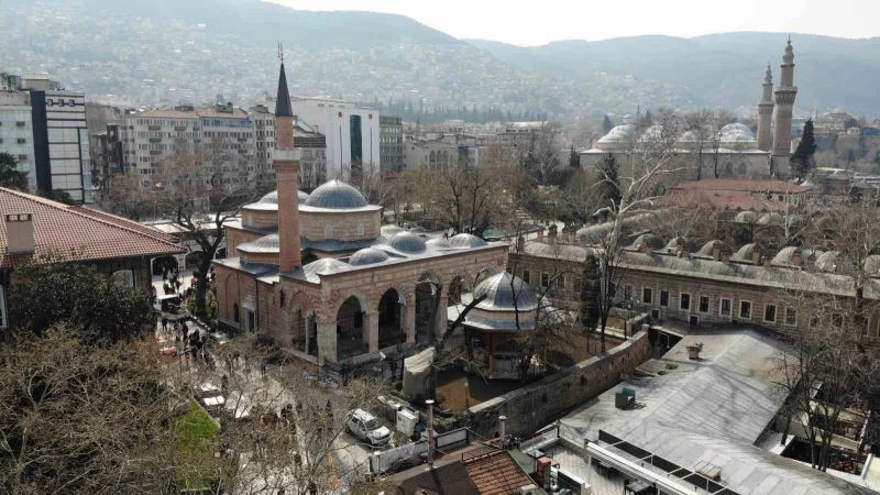 (Özel) Gazi Orhan Bey Camii, 3 yıl aradan sonra teravih namazı ile ibadete açılıyor
