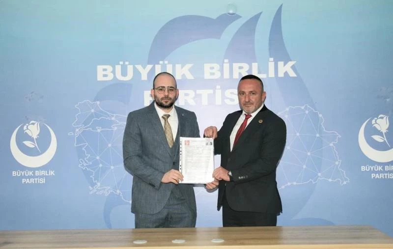 BBP Kartepe İlçe Başkan Yardımcısı istifa edip milletvekili aday adayı oldu
