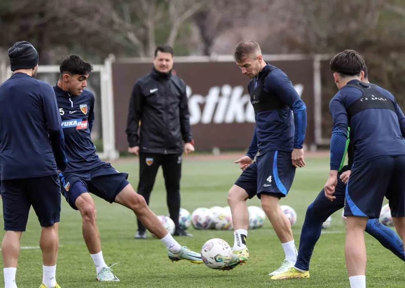 Kayserispor, İstanbul yolcusu
