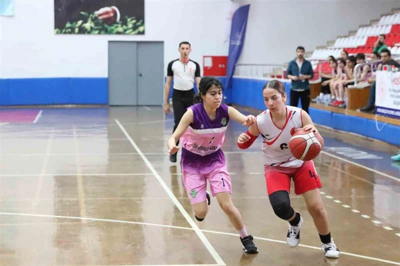 Aydın’da ’U16 Kızlar Bölge Şampiyonası’ tamamlandı
