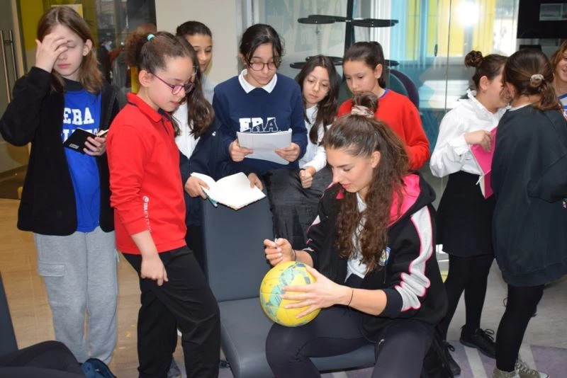 Nilüfer’in sultanları öğrencilerle buluştu
