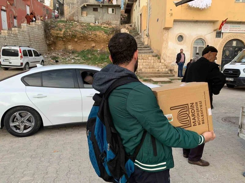 Mardin’de tespit edilen 50 bin aileye gıda kolisi dağıtımına başlandı
