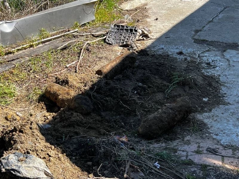 Gelibolu’da Çanakkale Savaşları’ndan kaldığı değerlendirilen 4 adet patlamamış top mermisi bulundu
