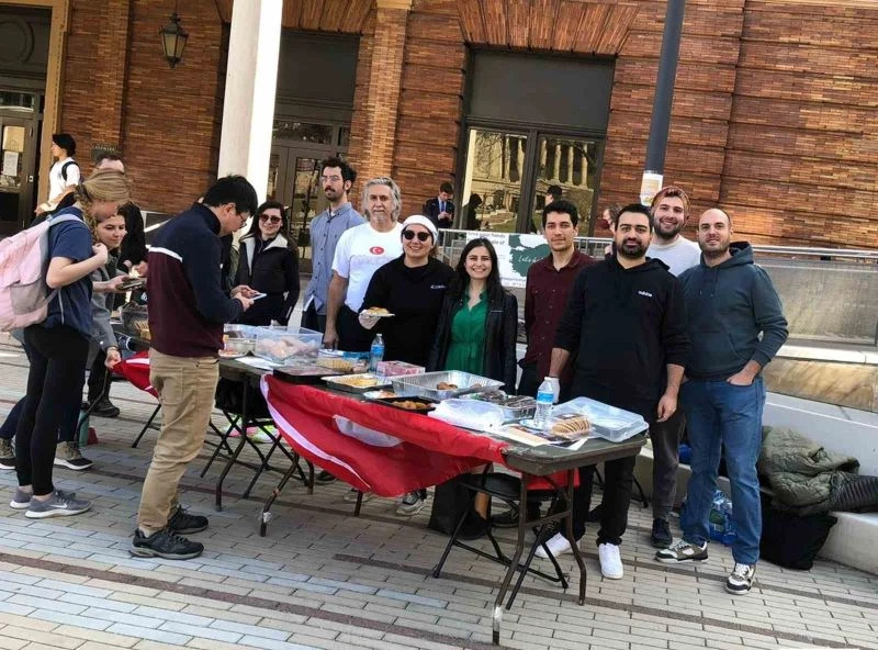 ABD’deki Türk öğrencilerden depremzedeler için duygulandıran destek
